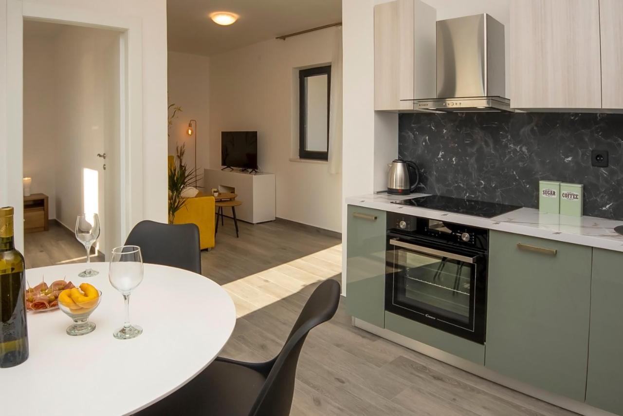 Apartments Suzy Šibenik Eksteriør bilde
